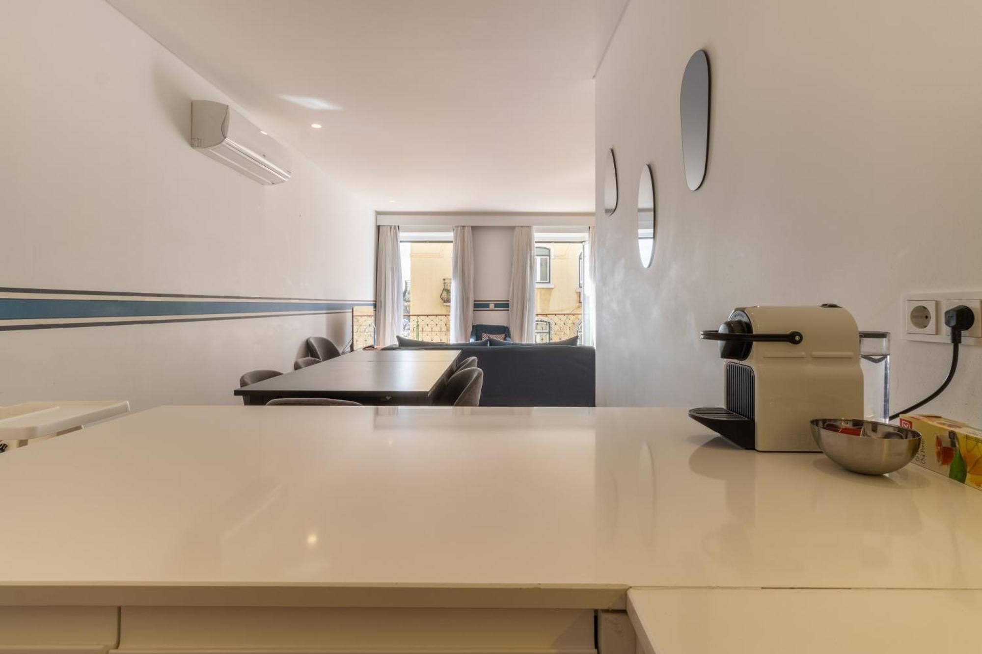 Modern 3Br, Terrace, Ac/Heating & Self Check-In Apartamento Lisboa Exterior foto