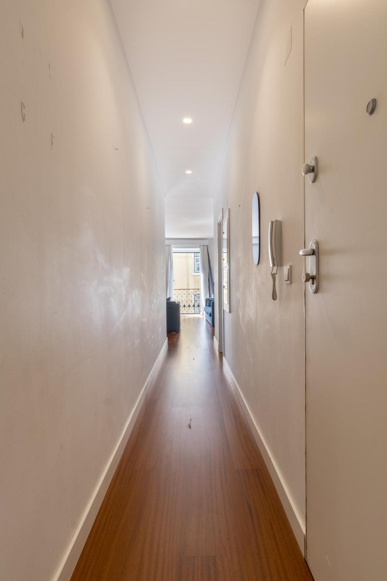 Modern 3Br, Terrace, Ac/Heating & Self Check-In Apartamento Lisboa Exterior foto