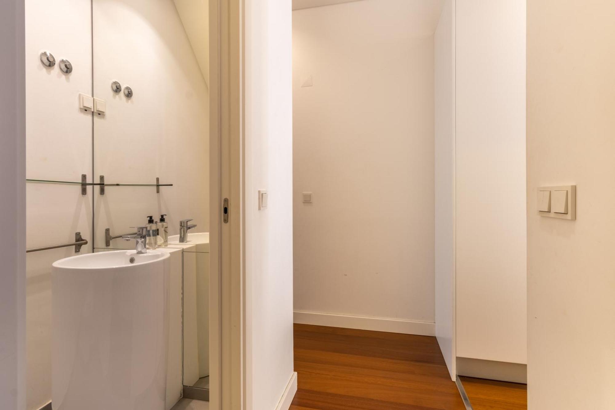 Modern 3Br, Terrace, Ac/Heating & Self Check-In Apartamento Lisboa Exterior foto