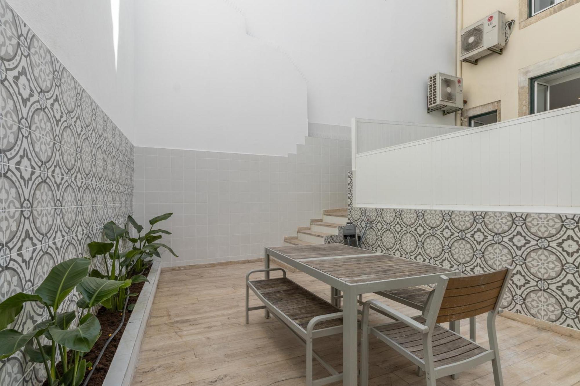 Modern 3Br, Terrace, Ac/Heating & Self Check-In Apartamento Lisboa Exterior foto