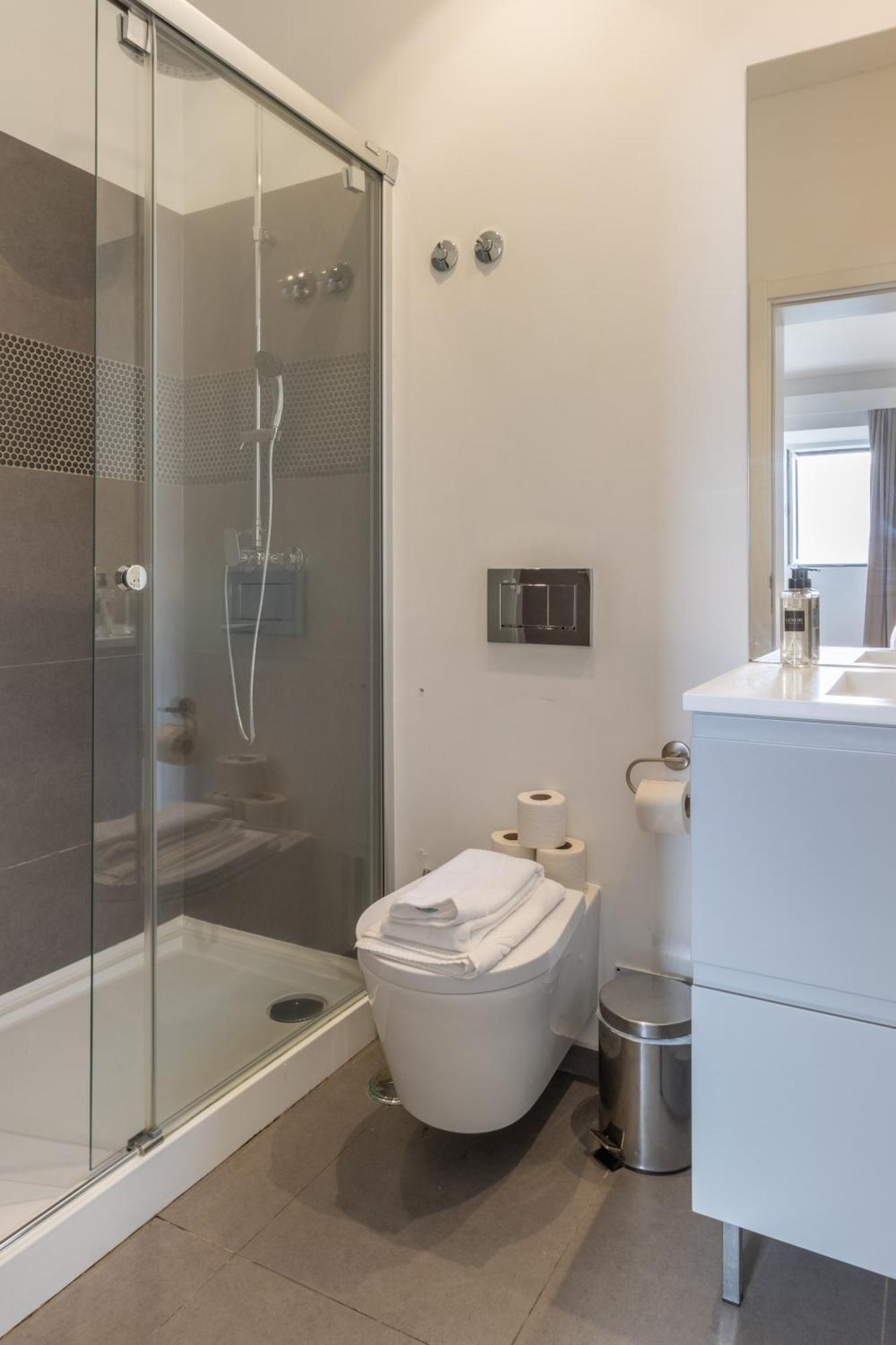 Modern 3Br, Terrace, Ac/Heating & Self Check-In Apartamento Lisboa Exterior foto